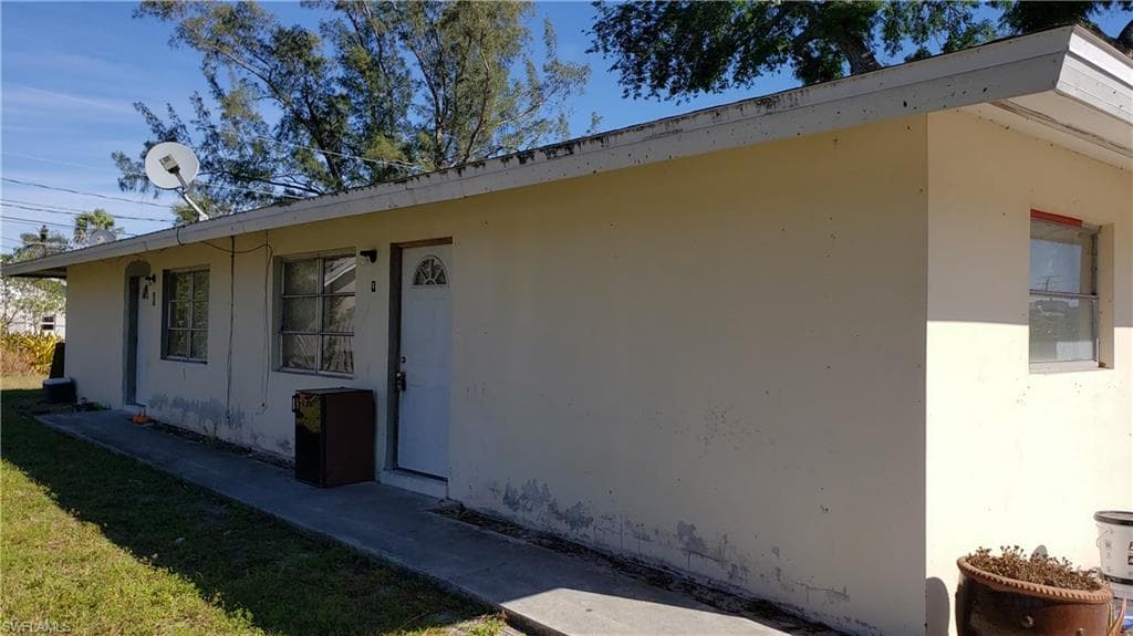 3131 Francis AVE NAPLES, FL 34112
