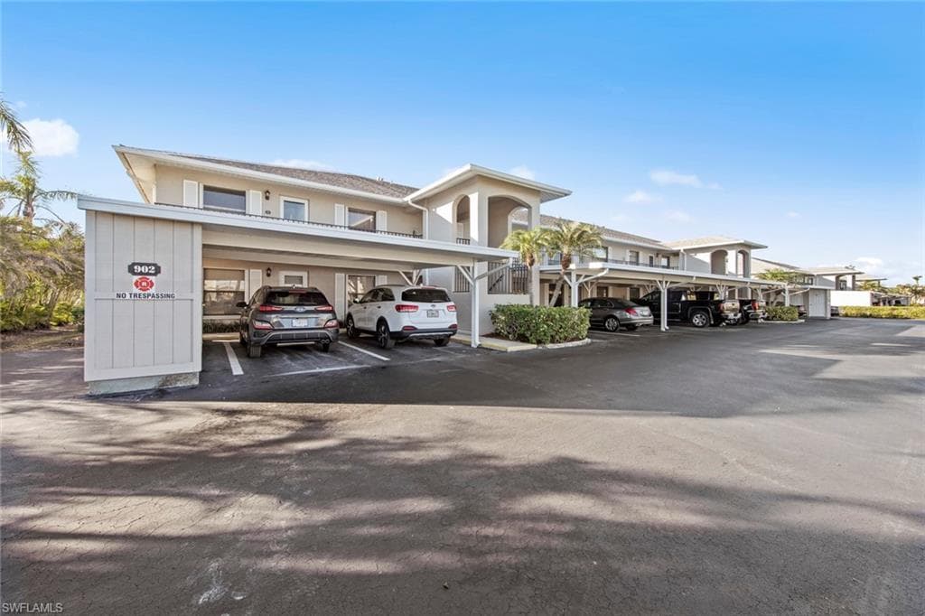 902 SW 48th TER 201 CAPE CORAL, FL 33914
