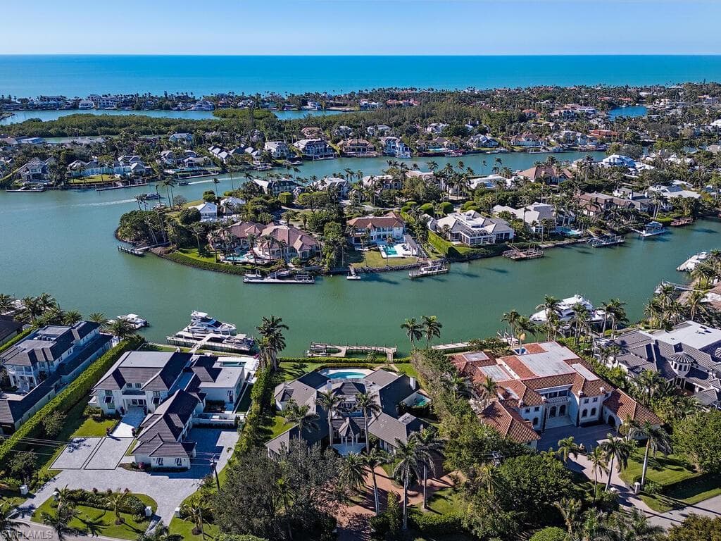 3630 RUM ROW NAPLES, FL 34102