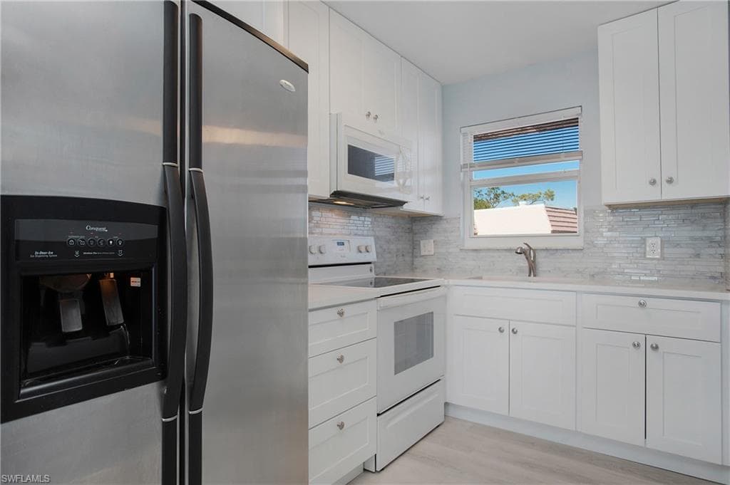 190 Turtle Lake CT 311 NAPLES, FL 34105