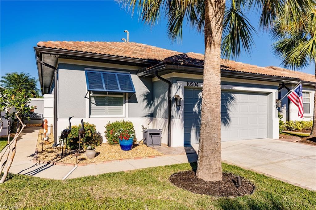 10504 Avila CIR FORT MYERS, FL 33913
