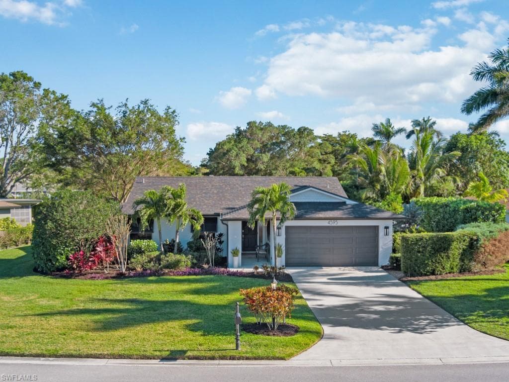 4595 Eagle Key CIR NAPLES, FL 34112
