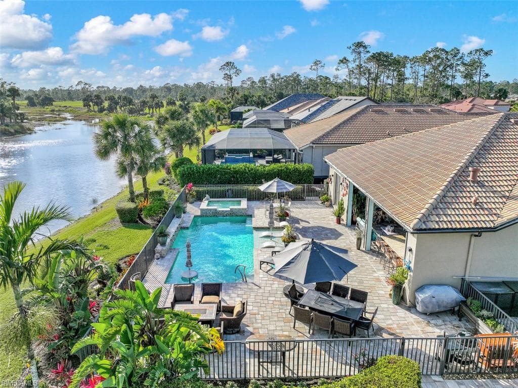 8936 Burrowing Owl CT NAPLES, FL 34120