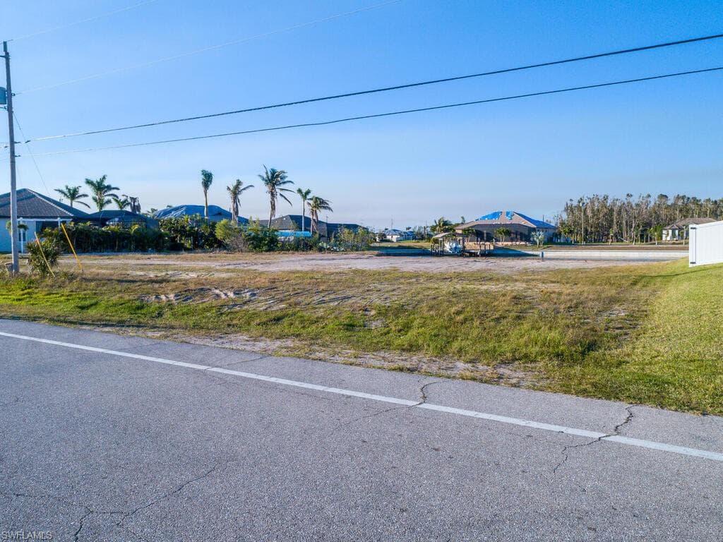 4201 Gulfstream PKWY CAPE CORAL, FL 33993