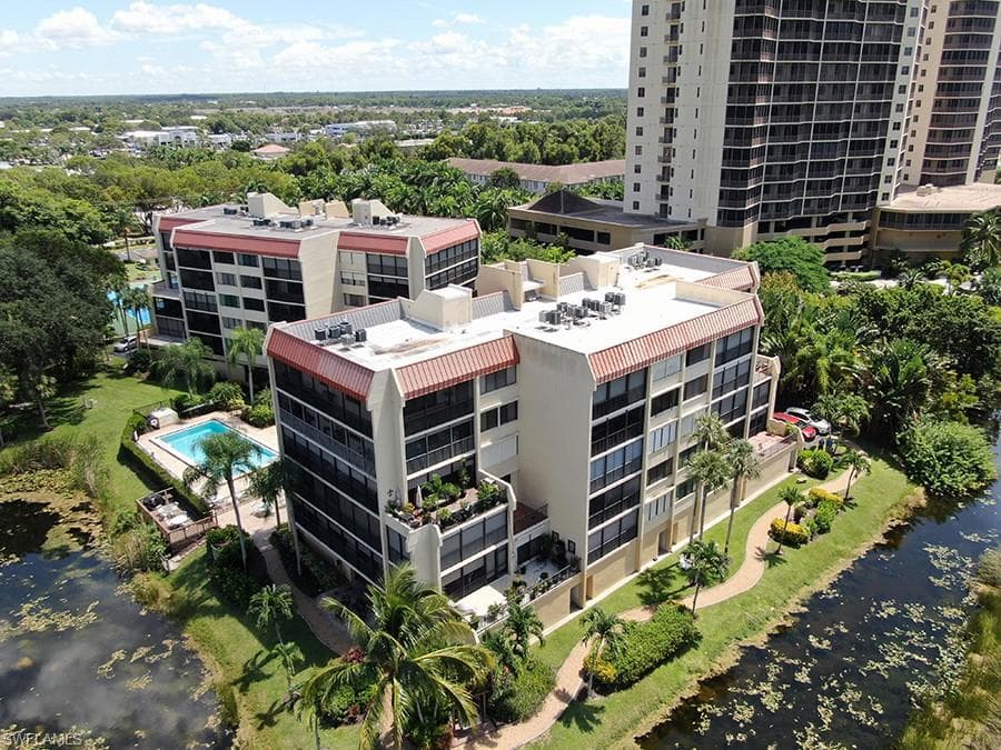 7129 Lakeridge View CT 402 FORT MYERS, FL 33907