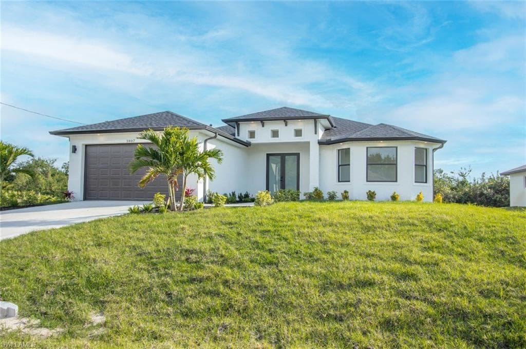 3807 27th ST SW LEHIGH ACRES, FL 33976