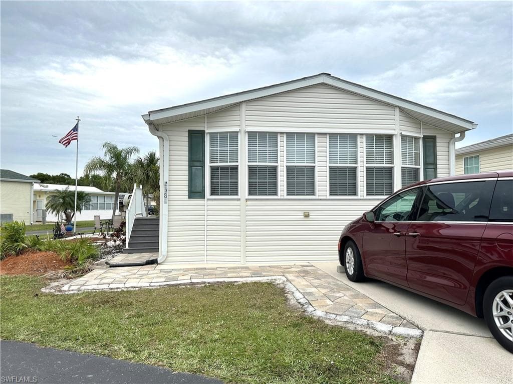 4580 Lincoln LN E ESTERO, FL 33928
