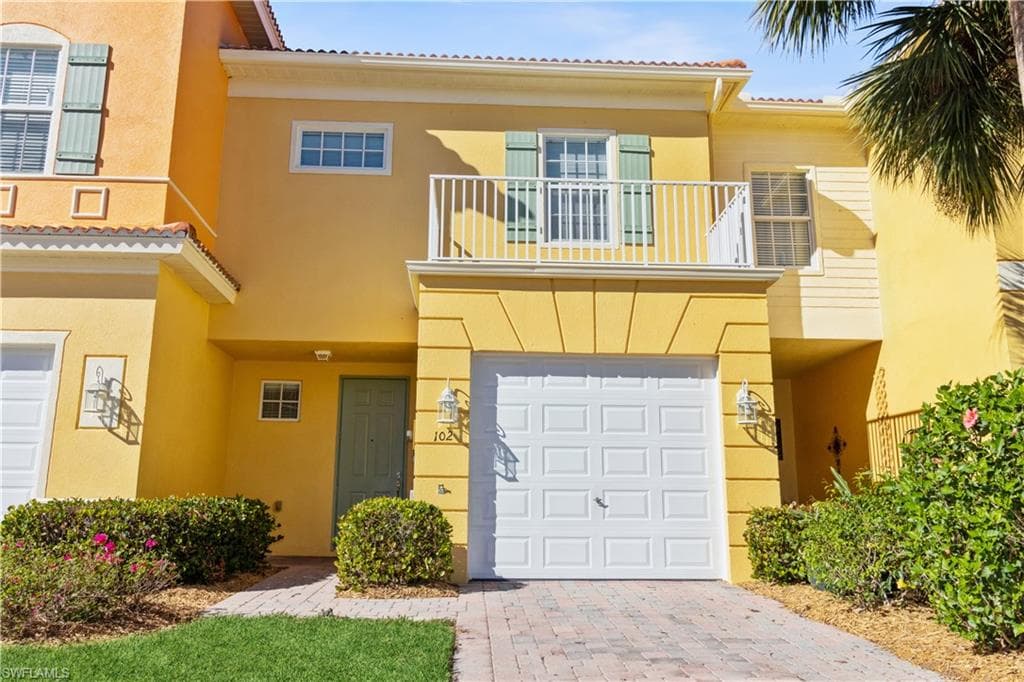 16082 Via Solera CIR 102 FORT MYERS, FL 33908