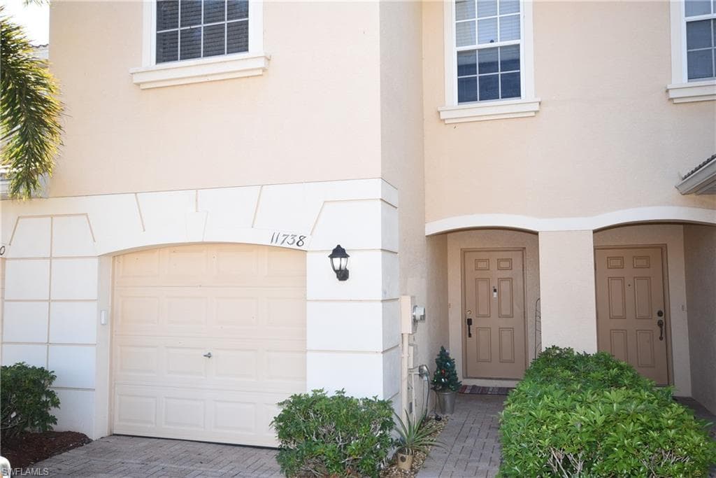 11738 Eros RD LEHIGH ACRES, FL 33971