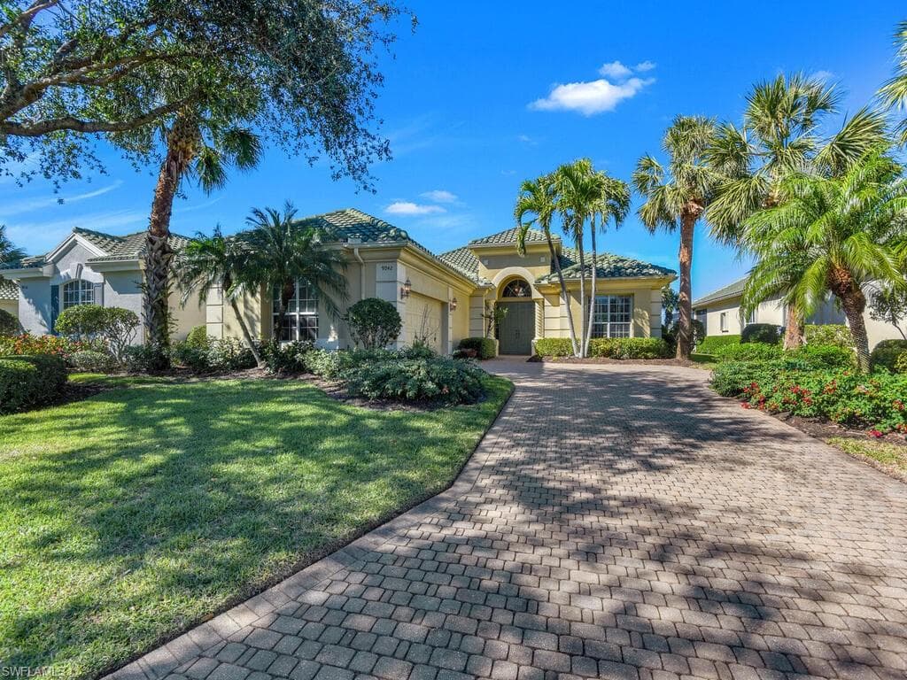 9042 Windswept DR ESTERO, FL 34135