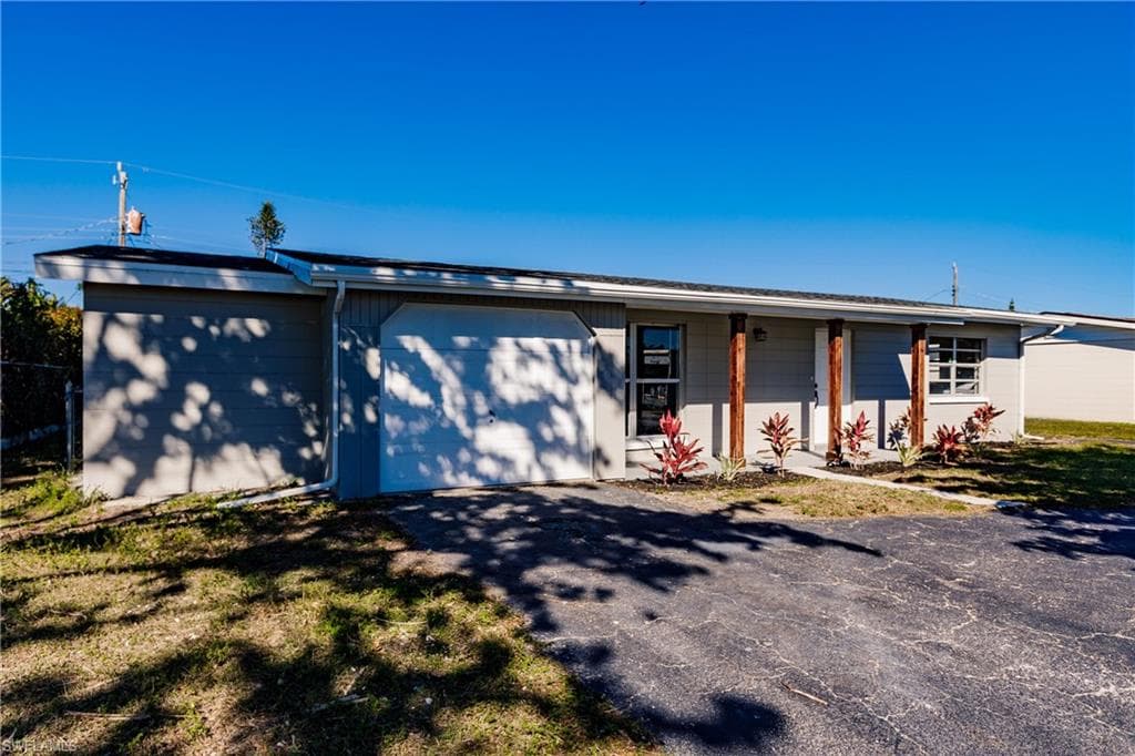 1445 Charles RD FORT MYERS, FL 33919