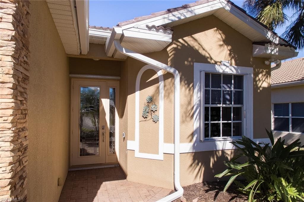 2497 Keystone Lake DR CAPE CORAL, FL 33909