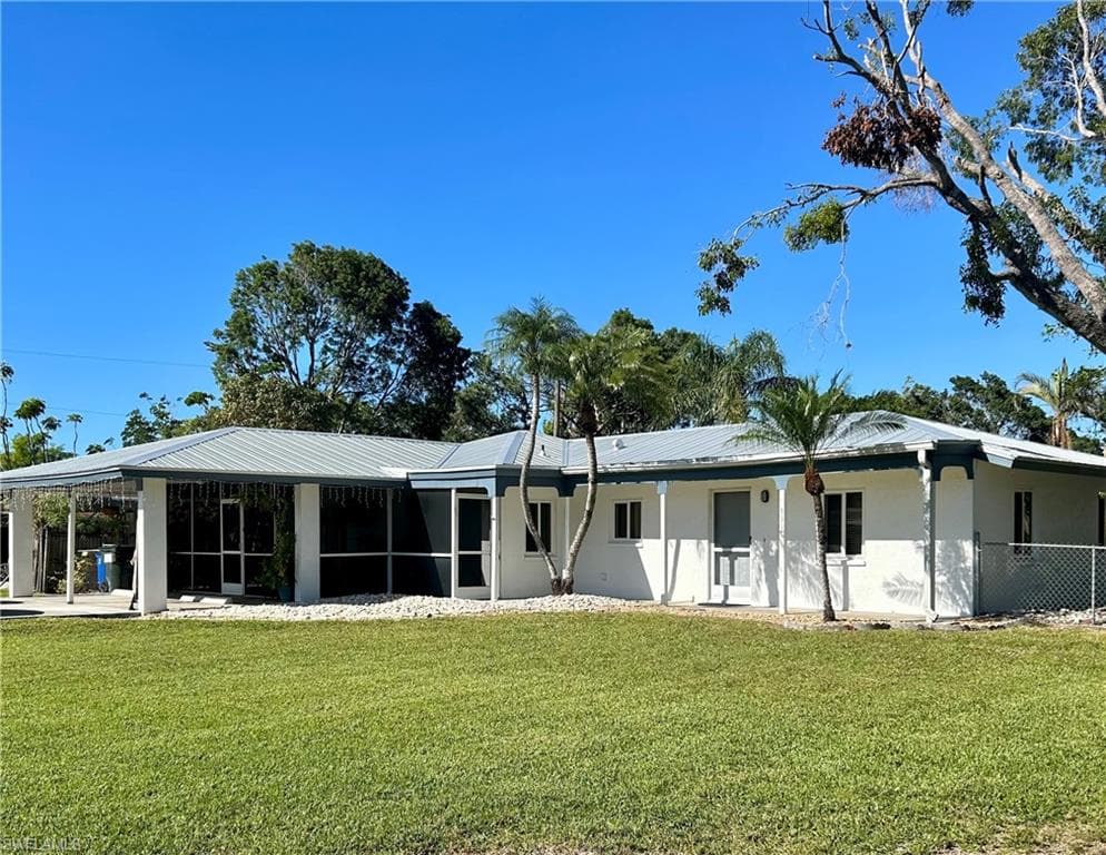 827-831 Indiana AVE FORT MYERS, FL 33919
