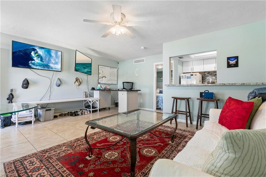 1047 Hartley AVE 207 MARCO ISLAND, FL 34145
