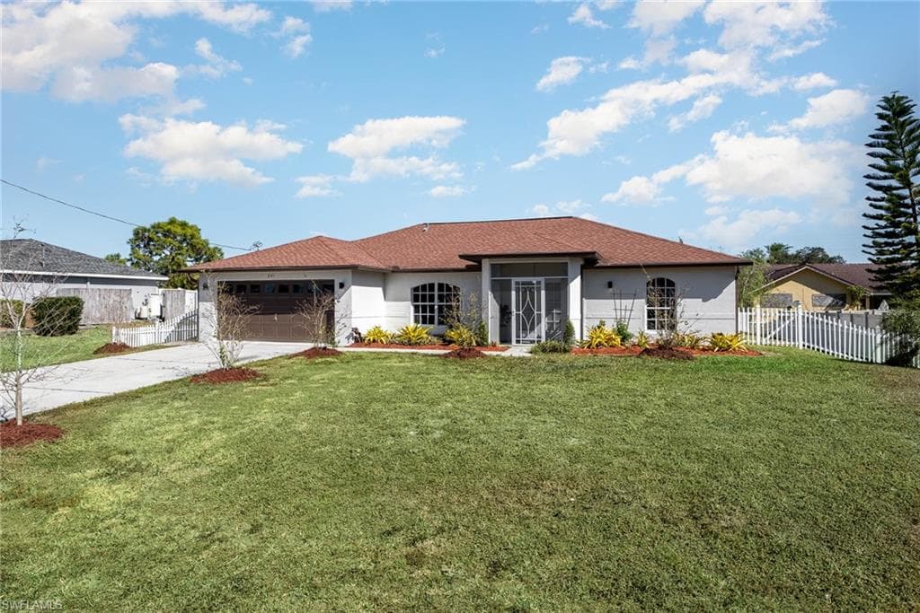 641 Dauphine AVE S LEHIGH ACRES, FL 33974