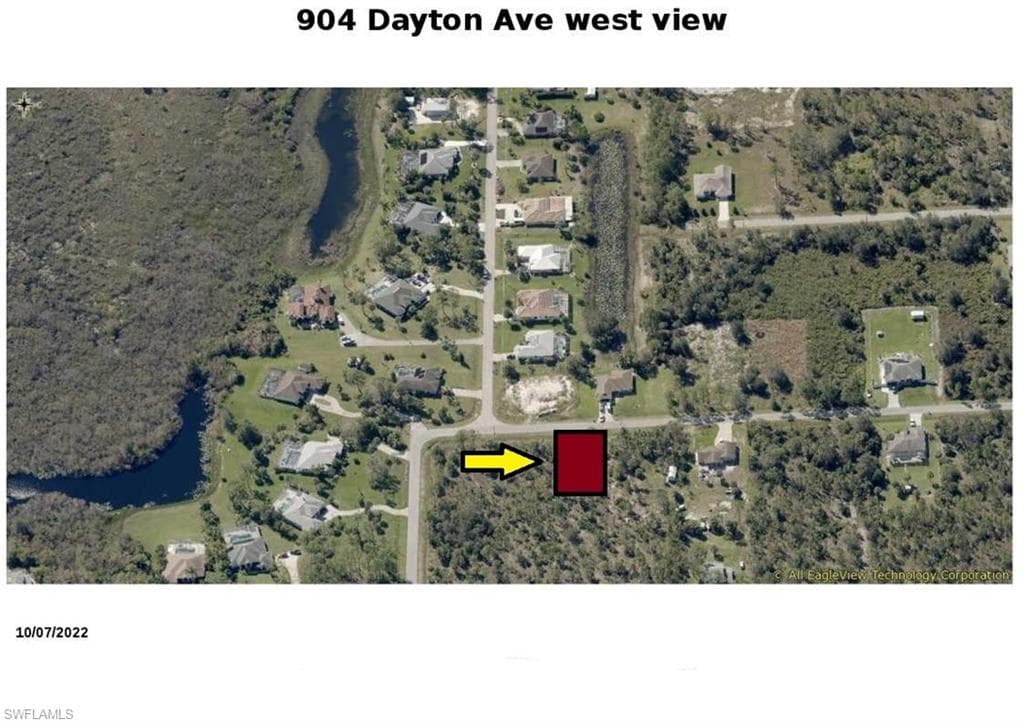 904 Dayton AVE LEHIGH ACRES, FL 33972