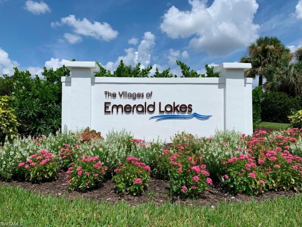 7785 Esmeralda WAY M-202 NAPLES, FL 34109