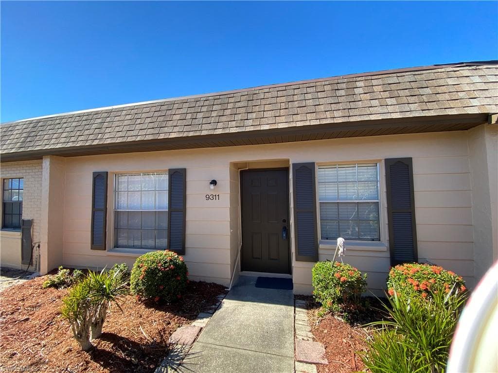 9311 Lennex LN FORT MYERS, FL 33919
