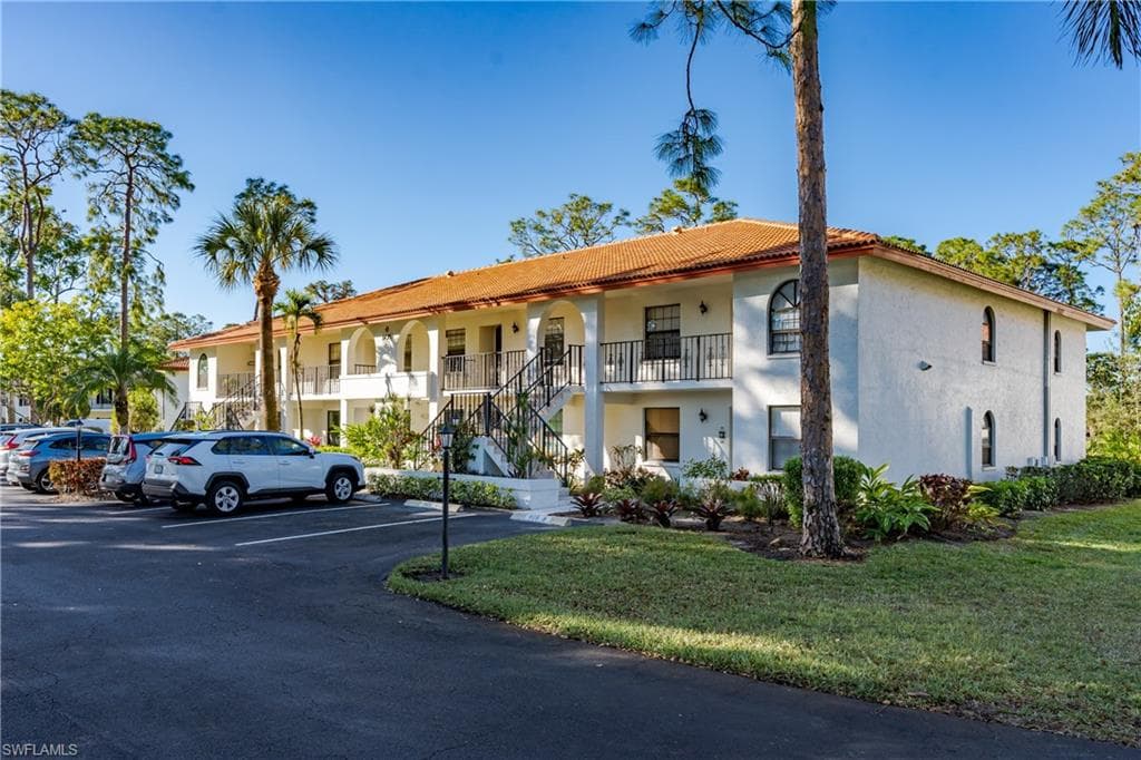 905 Augusta BLVD 7 NAPLES, FL 34113