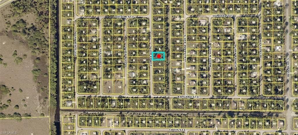 225 Lomax AVE S LEHIGH ACRES, FL 33974
