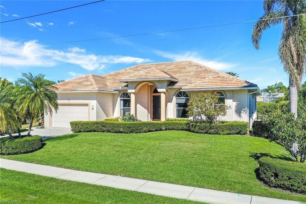 720 Lime TER MARCO ISLAND, FL 34145