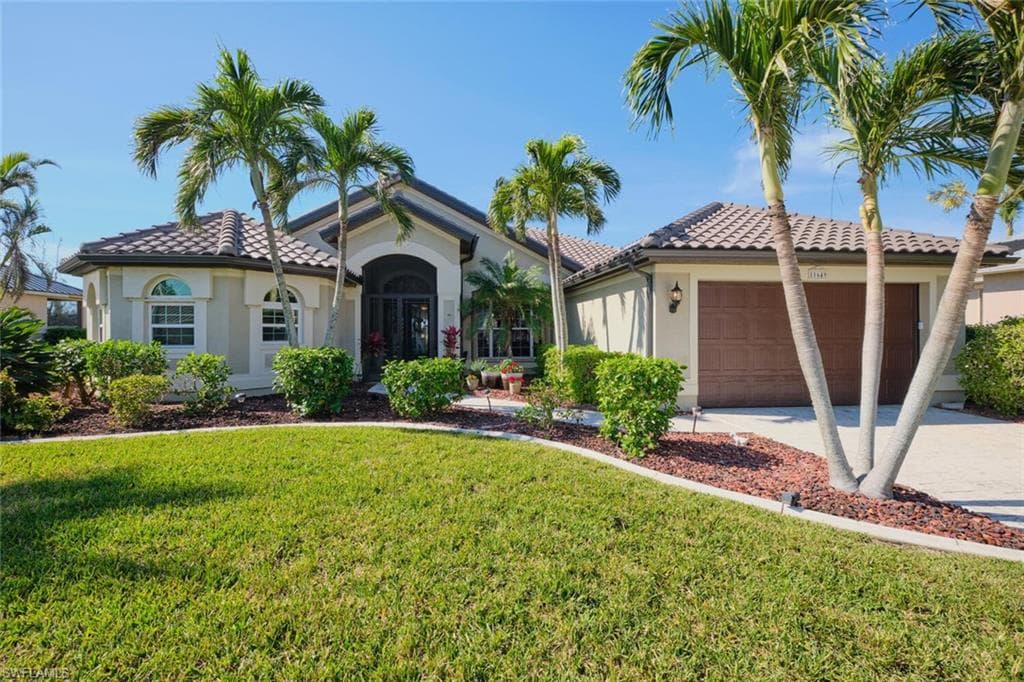 11649 Royal Tee CIR CAPE CORAL, FL 33991