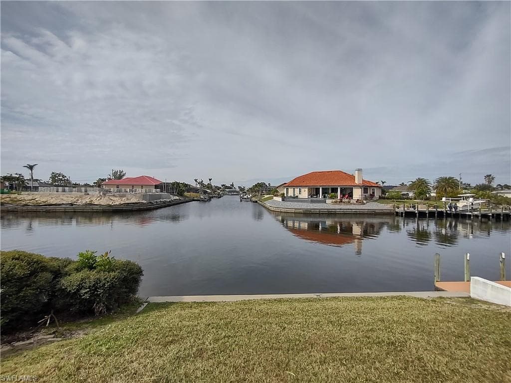 3002 SE 6th AVE CAPE CORAL, FL 33904
