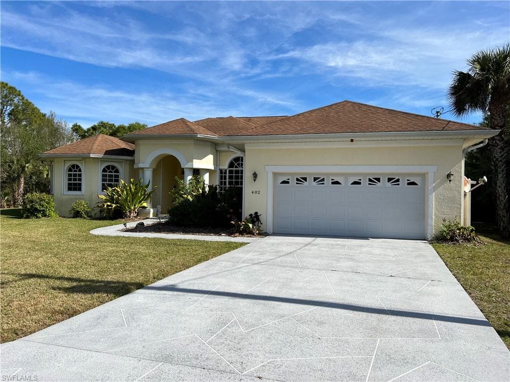 402 Washington AVE LEHIGH ACRES, FL 33972