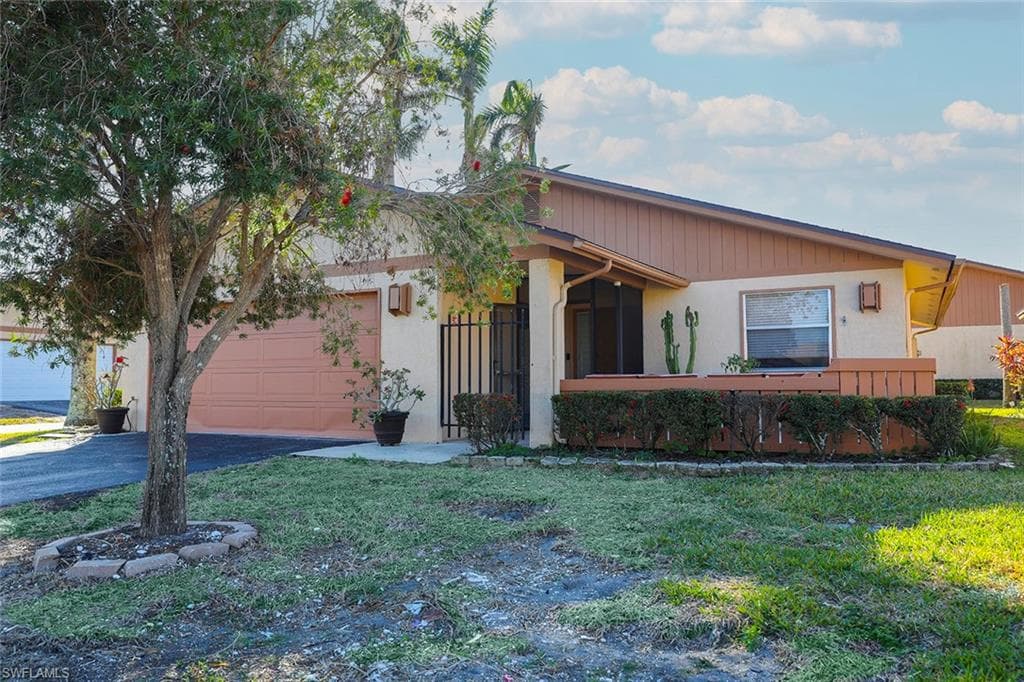 6480 Royal Woods DR FORT MYERS, FL 33908