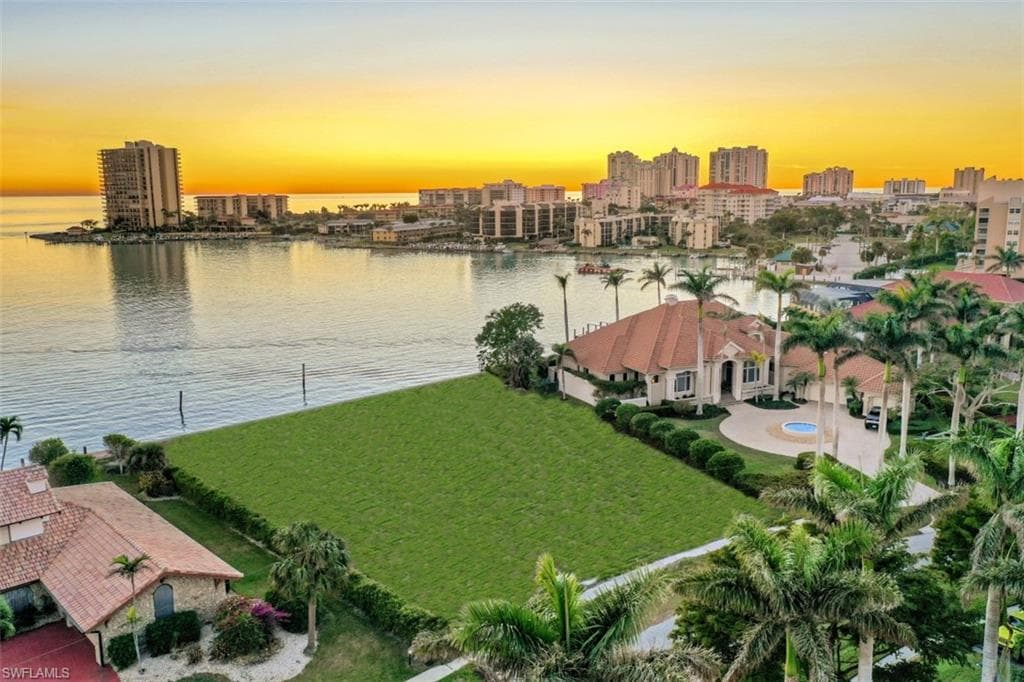 1355 Caxambas CT MARCO ISLAND, FL 34145