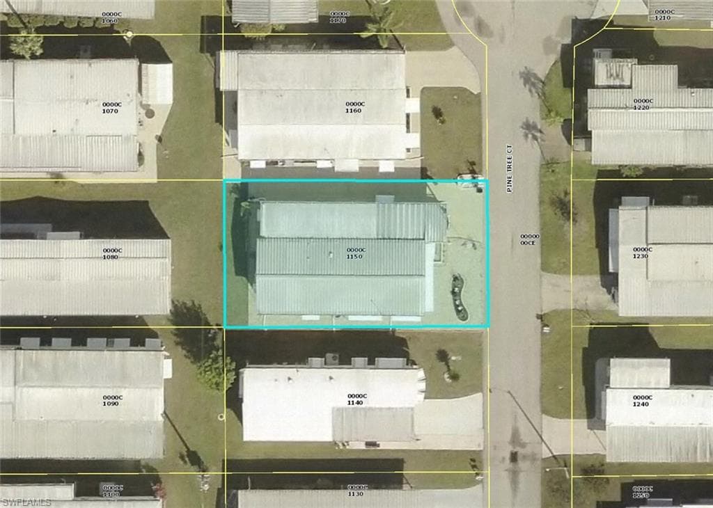 517 Pine Tree CT NORTH FORT MYERS, FL 33917