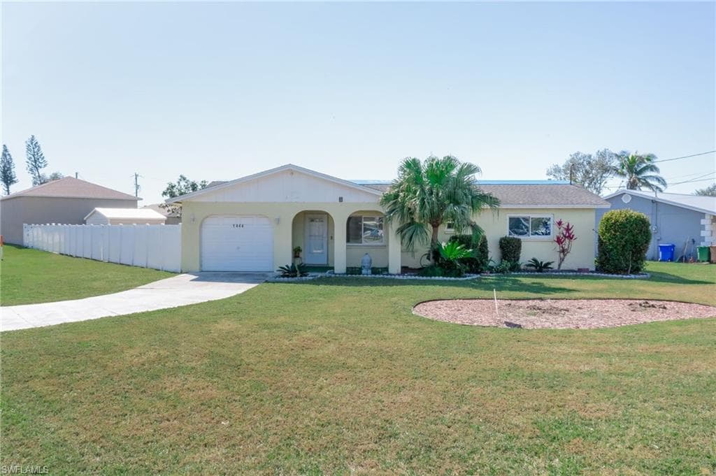 1444 SE 11th TER CAPE CORAL, FL 33990