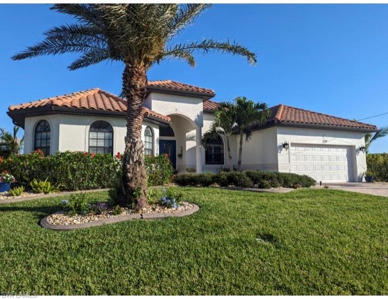 2219 SW 28th TER CAPE CORAL, FL 33914