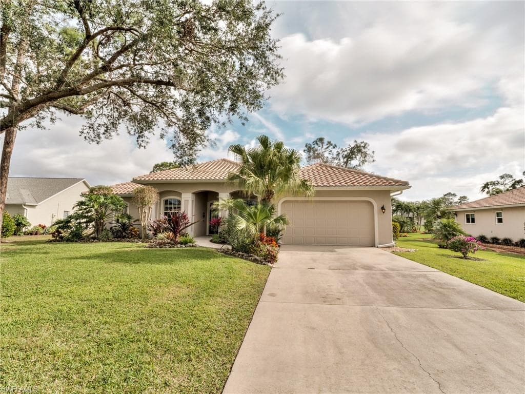 162 Palmetto Dunes CIR NAPLES, FL 34113