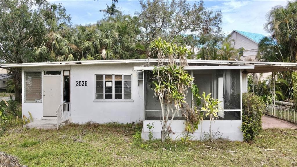 3536 E Riverside DR FORT MYERS, FL 33916
