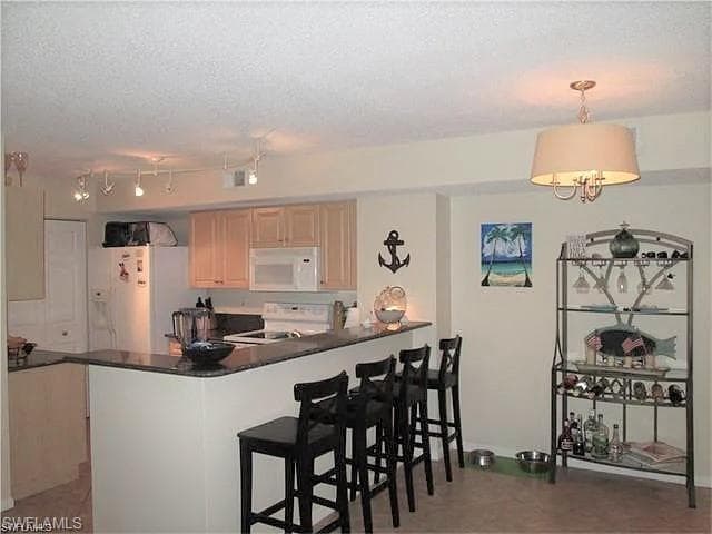 1865 Florida Club DR 6102 NAPLES, FL 34112