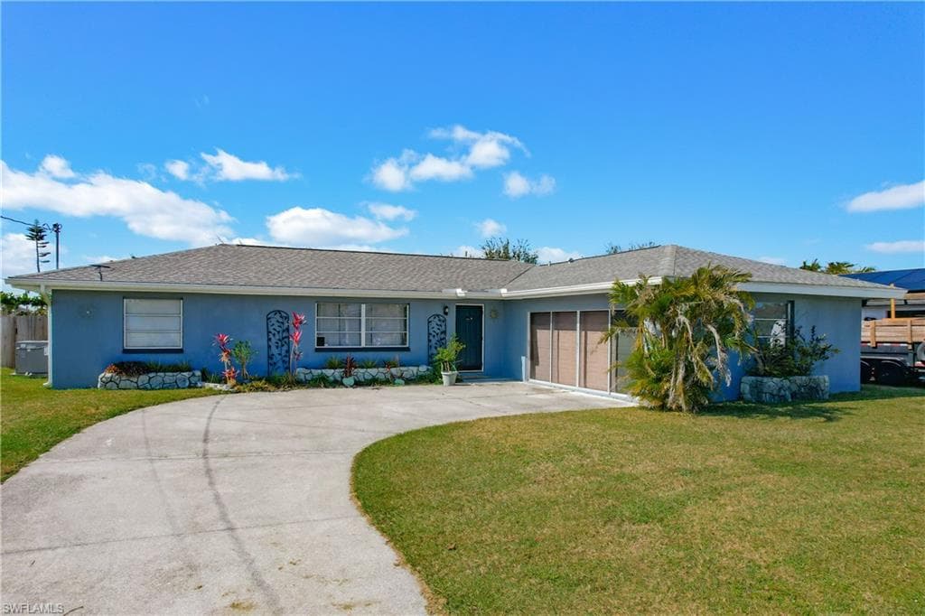 3522 5th PL CAPE CORAL, FL 33904