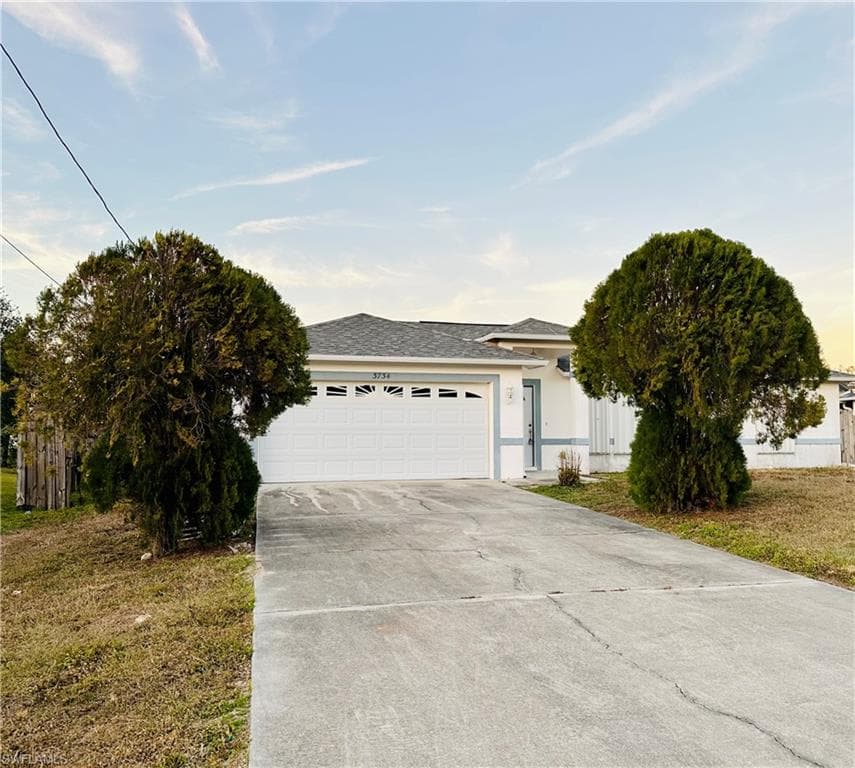 3734 16th ST W LEHIGH ACRES, FL 33971