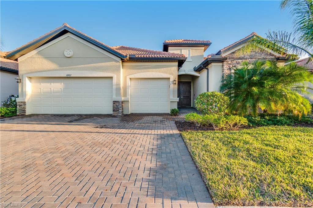 10917 Pistoia DR FORT MYERS, FL 33913