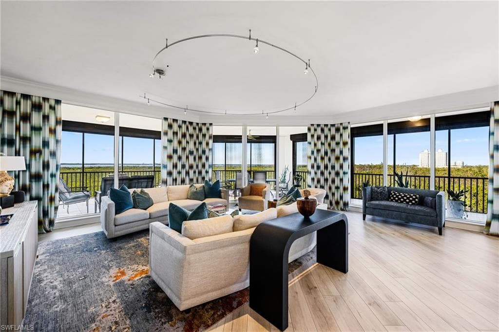 24001 Via Castella DR 3404 BONITA SPRINGS, FL 34134