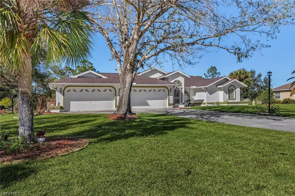 1223 Robert AVE LEHIGH ACRES, FL 33972