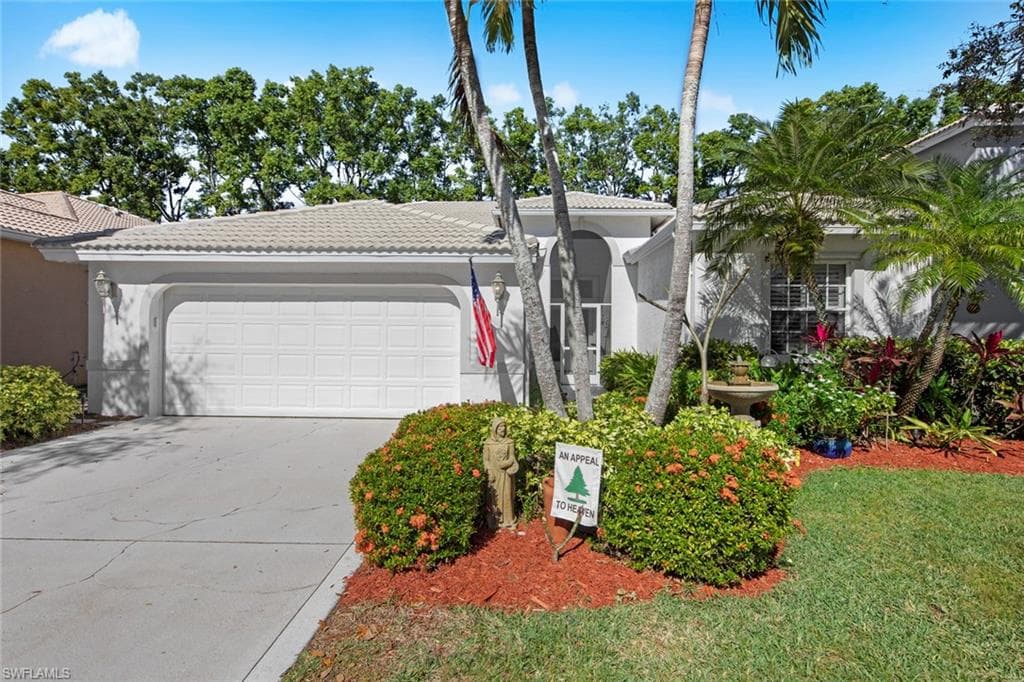 25570 Springtide CT BONITA SPRINGS, FL 34135