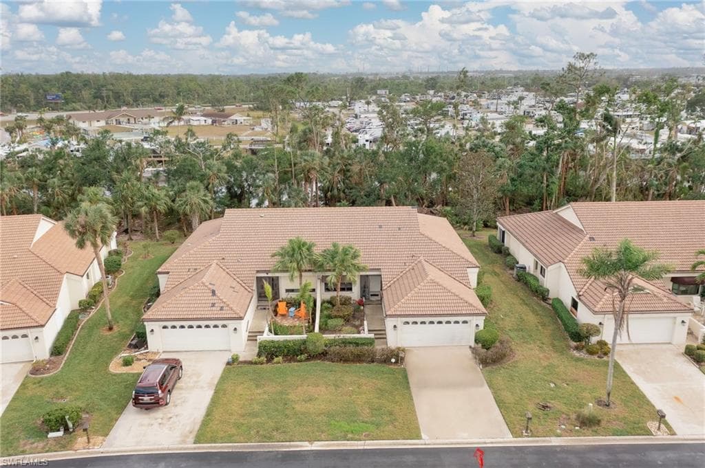 6100 Forest Villas CIR FORT MYERS, FL 33908