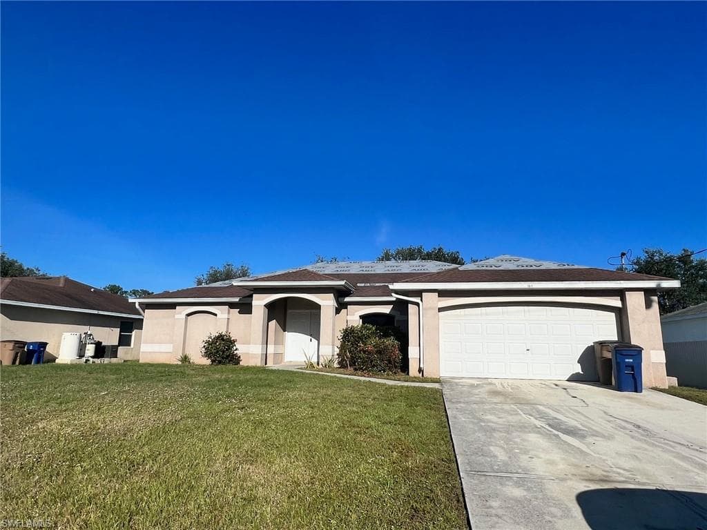 1841 Landale LOOP LEHIGH ACRES, FL 33972