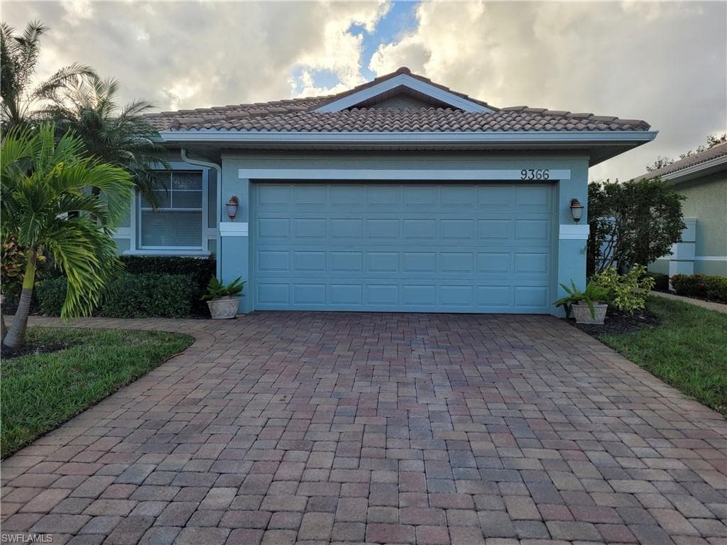 9366 Trieste DR FORT MYERS, FL 33913