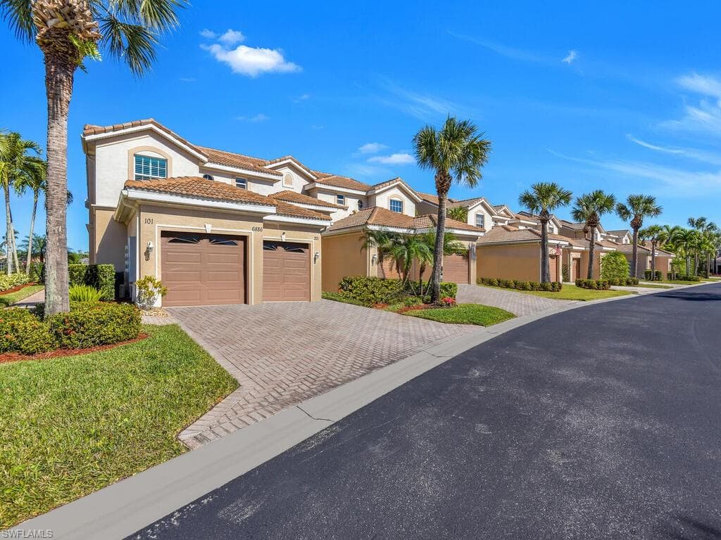 6886 Sterling Greens CT 101 NAPLES, FL 34104