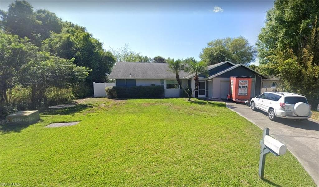 1521 Sunkist WAY FORT MYERS, FL 33905