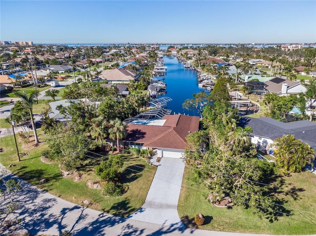 1088 Brevity LN FORT MYERS, FL 33919