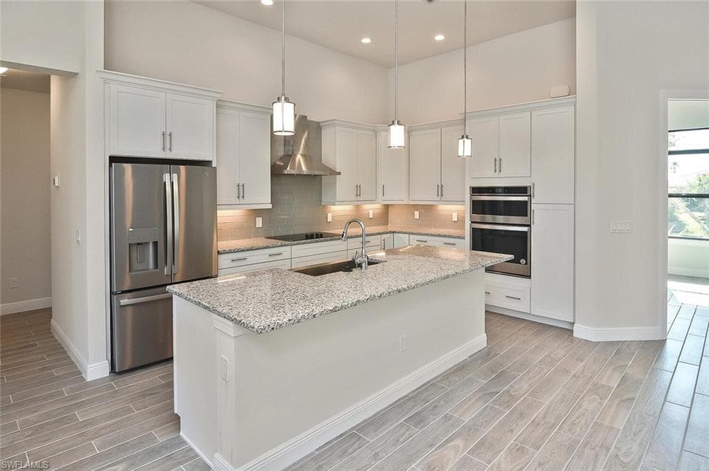 2553 SW 38th TER CAPE CORAL, FL 33914