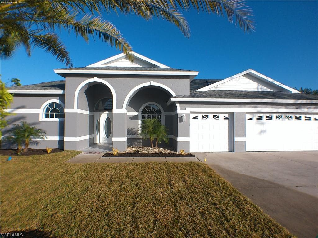 149 Palmetto Dunes CIR NAPLES, FL 34113